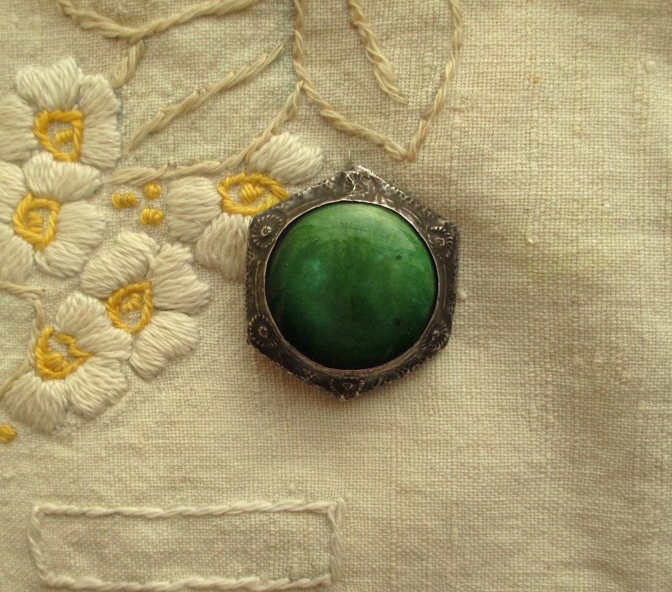 Early 20th C. Round Pewter and Green Ceramic Pin Brooch, Made in England, Arts & Crafts Ruskin Style - Joyatri