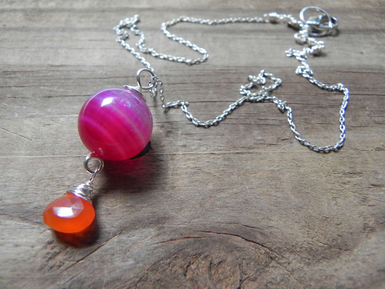 carnelian pendant necklace, pink agate beaded necklace, color blocked pendant necklace, juicy colorful necklace - AdrianaSoto