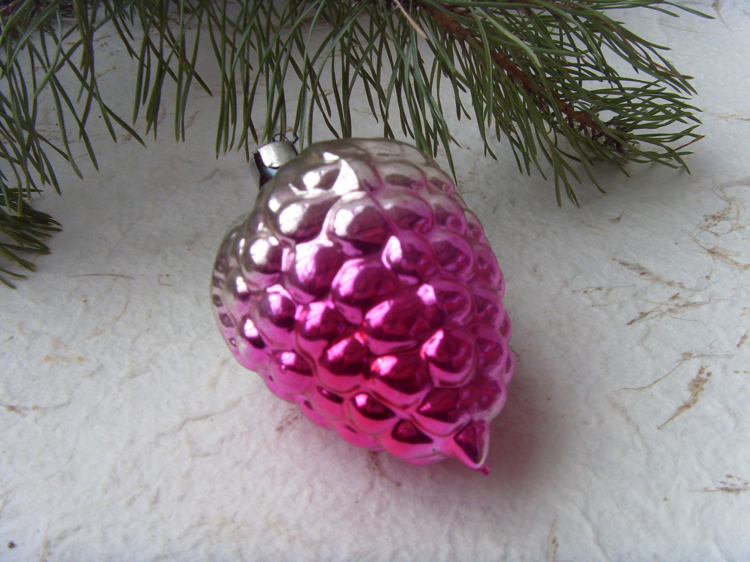 Rare Soviet Vintage Pink Grapes Christmas Ornament, Made of Glass in USSR in 1970s. - Astra9