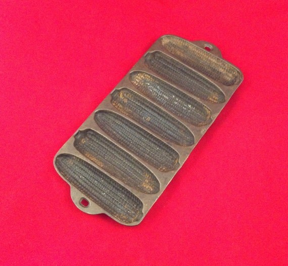 Vintage Cornbread Mold Cast Iron 'C' by JaysTreasureShed on Etsy