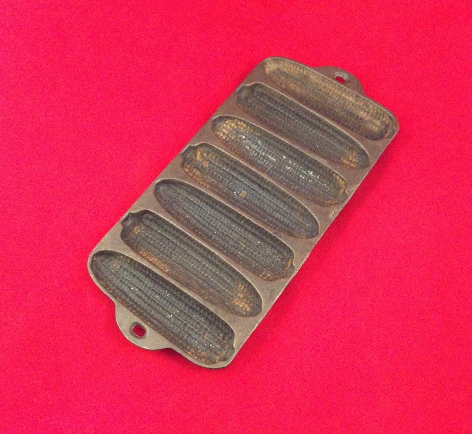 Vintage Cornbread Mold Cast Iron 'C' by JaysTreasureShed on Etsy