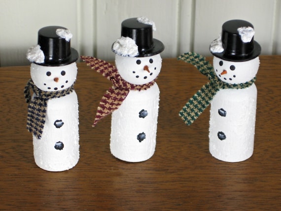 Miniature Wooden Snowmen With Black Top Hat By TheCountryTouch