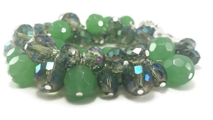 The Envy of Oz Cluster Bracelet | Handmade Chunky Glass Pearl Beaded Casual Jewelry | Elegant Bridal Bridesmaid Wedding Bracelet - TheValetGirl