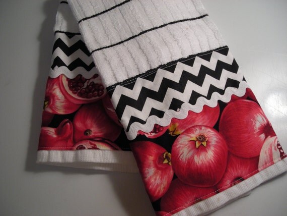 Kitchen Towels Modern Simply Cute with Cottage by MarjayDesigns