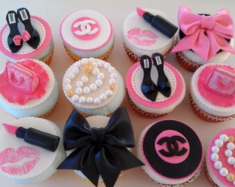 Edible Cupcake Toppers Fashion Theme, purses, shoes, dogs