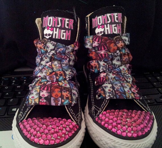 monster high pink shoes