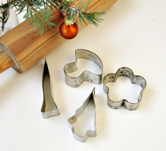 cookie cutters christmas vintage craft supplies by oldflat cookie cutters christmas vintage craft supplies by oldflat