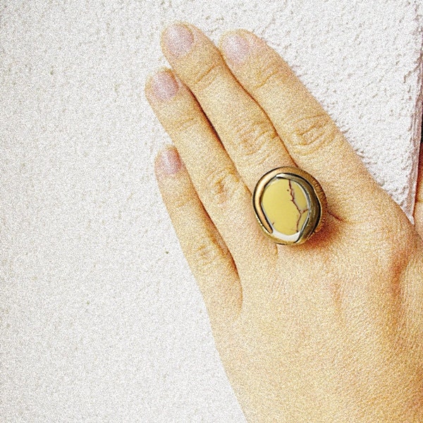Adjustable Yellow Vanilla Golden Oval Agate Ring Size 7, 8, 9 - StudioLadybird