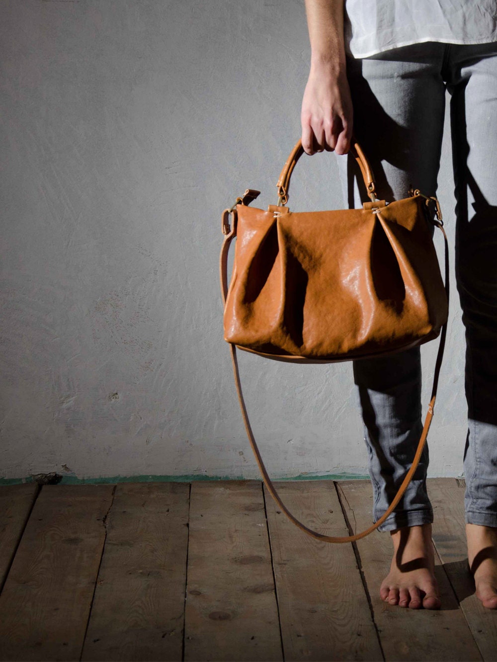 leather everyday bag