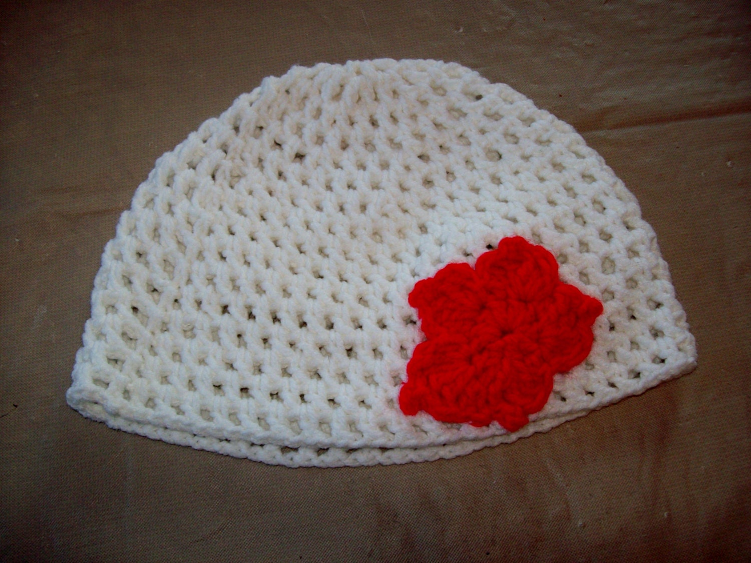 White Mesh Toque Women's Adult Hat With Red Flower