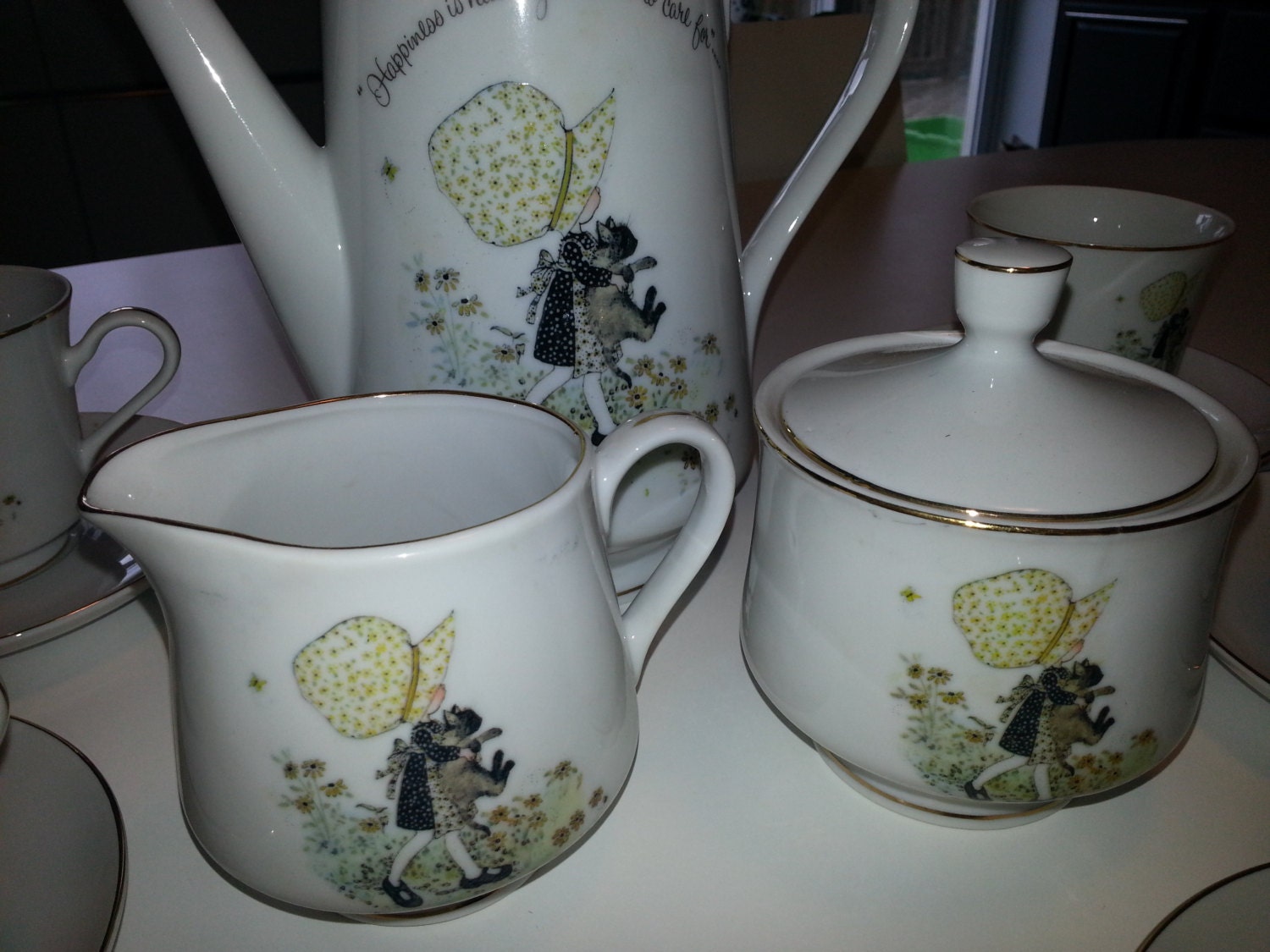 Vintage 1973 Holly Hobbie 15 piece Tea set by RetrospectiveResale