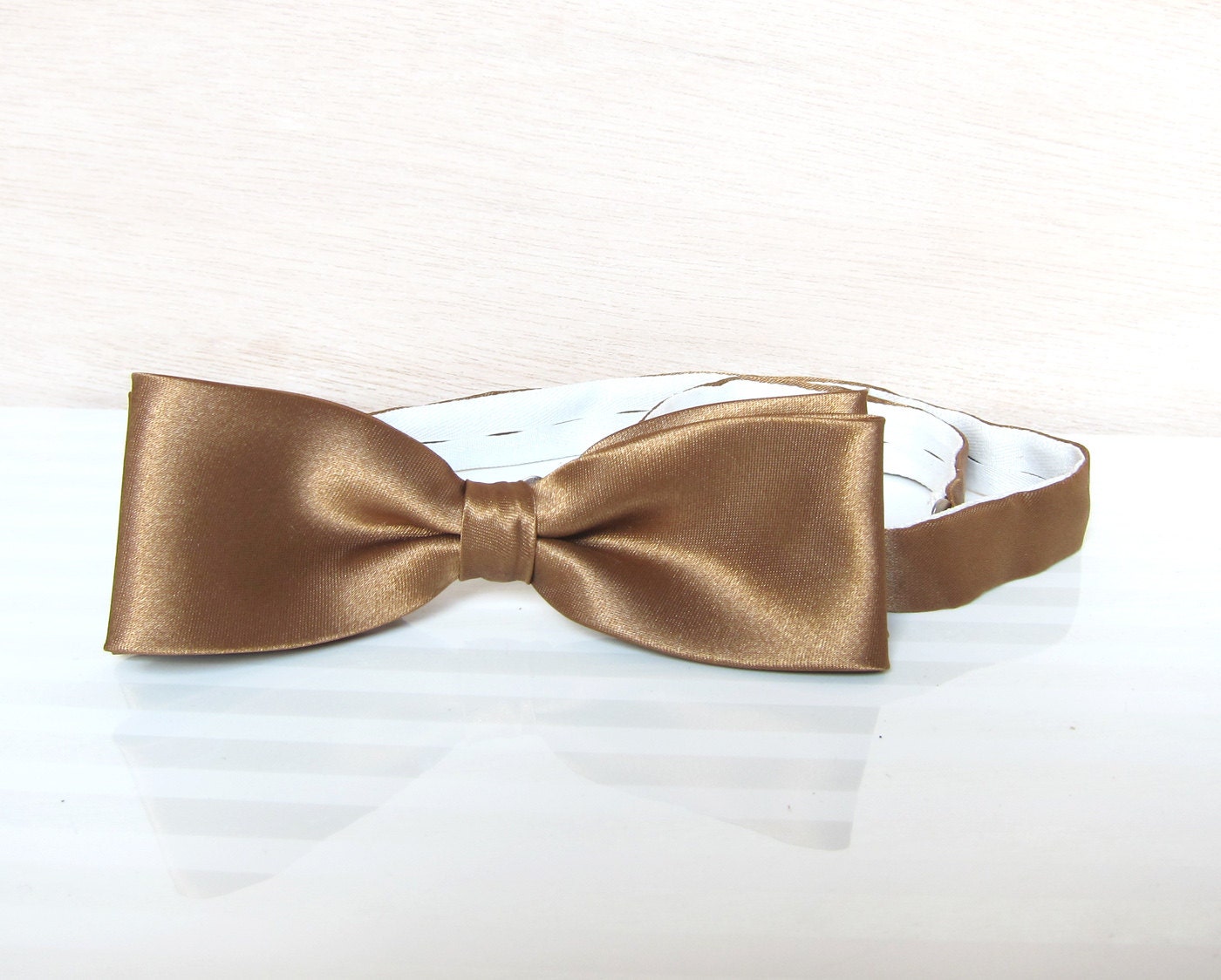 Vintage Gold Men's Bow, 90s Mens Satin Old Gold Bow Tie pre-tied - HappyEight