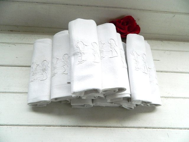 12 large damask French table napkins, serviettes, tea towels, White with monogram. Table cloth. Discount for multiple buys. - frenchvintagedream