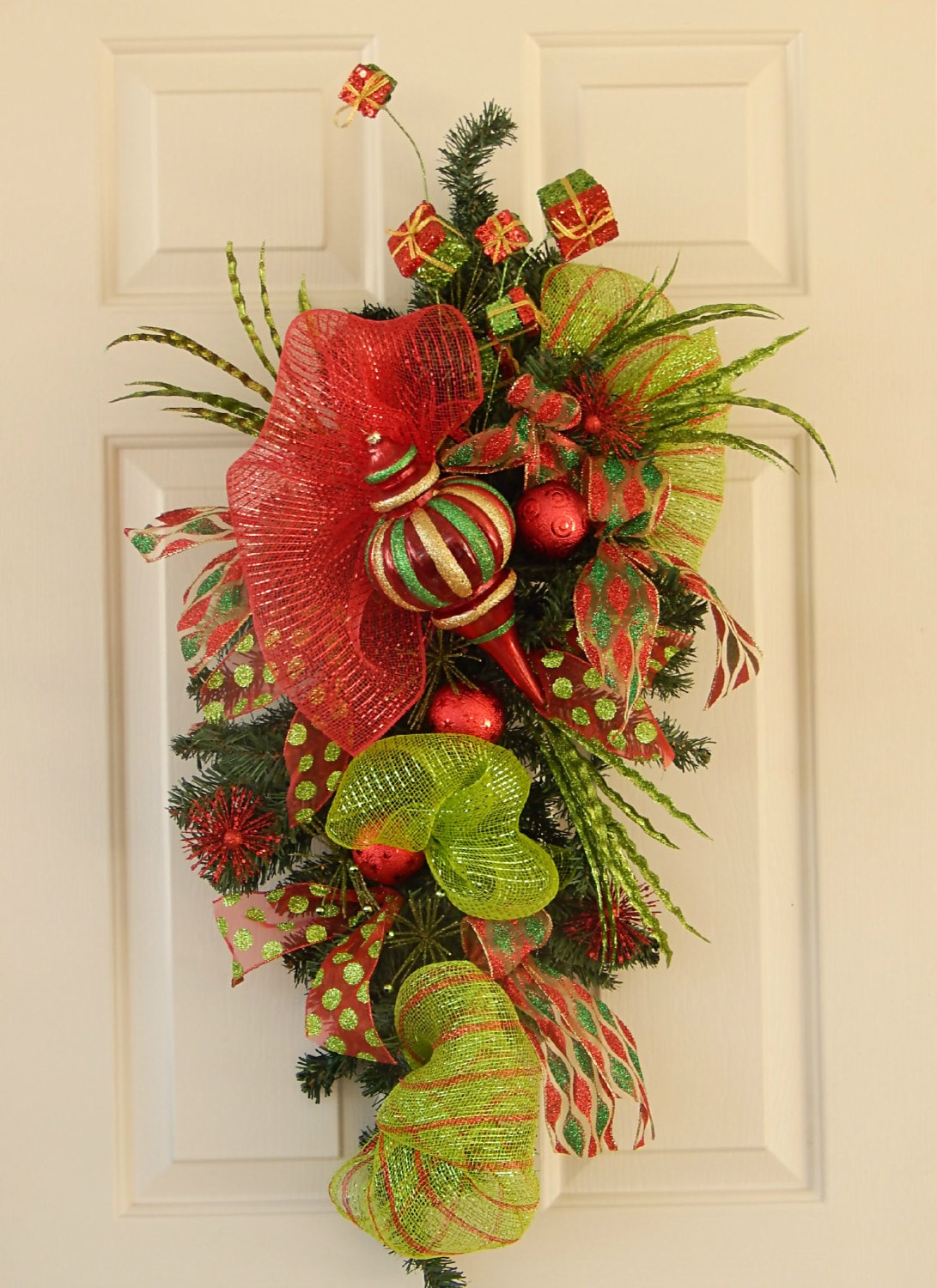 christmas swag wreath made with pine by pataylafloraldesigns christmas swag wreath made with pine by pataylafloraldesigns