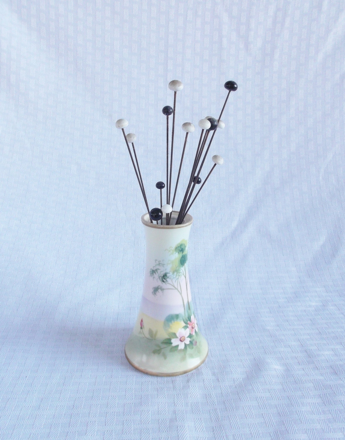 Edwardian Hand Painted Nippon Hat Pin Holder by