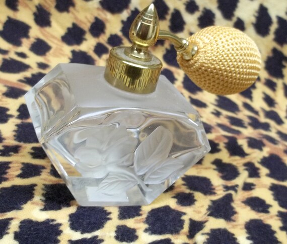 SALE Vintage frosted glass perfume bottle by recupefashionnstuff
