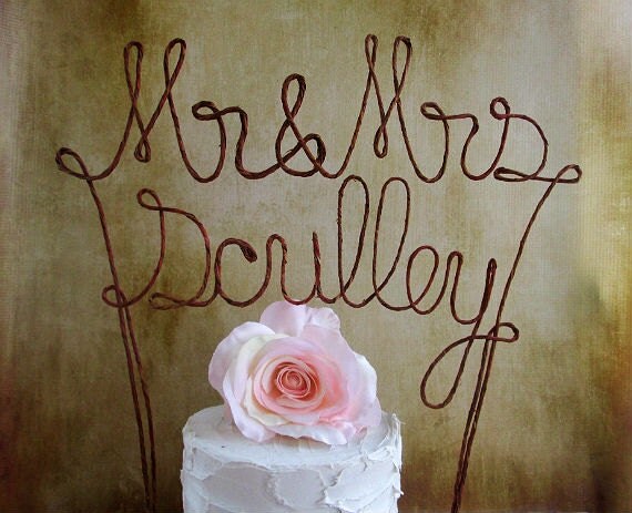 Rustic - Mr & Mrs LAST NAME Cake Topper Banner - Rustic Wedding, Shabby Chic Wedding, Garden Party