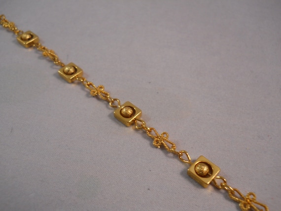 Gold Chain Bracelet with Gold Tone Charms by maryannsway on Etsy