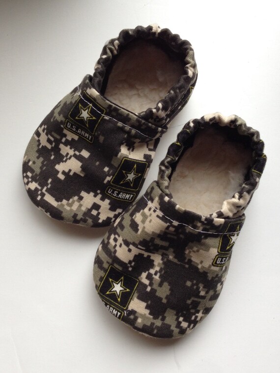 Military Army baby booties by saluna on Etsy