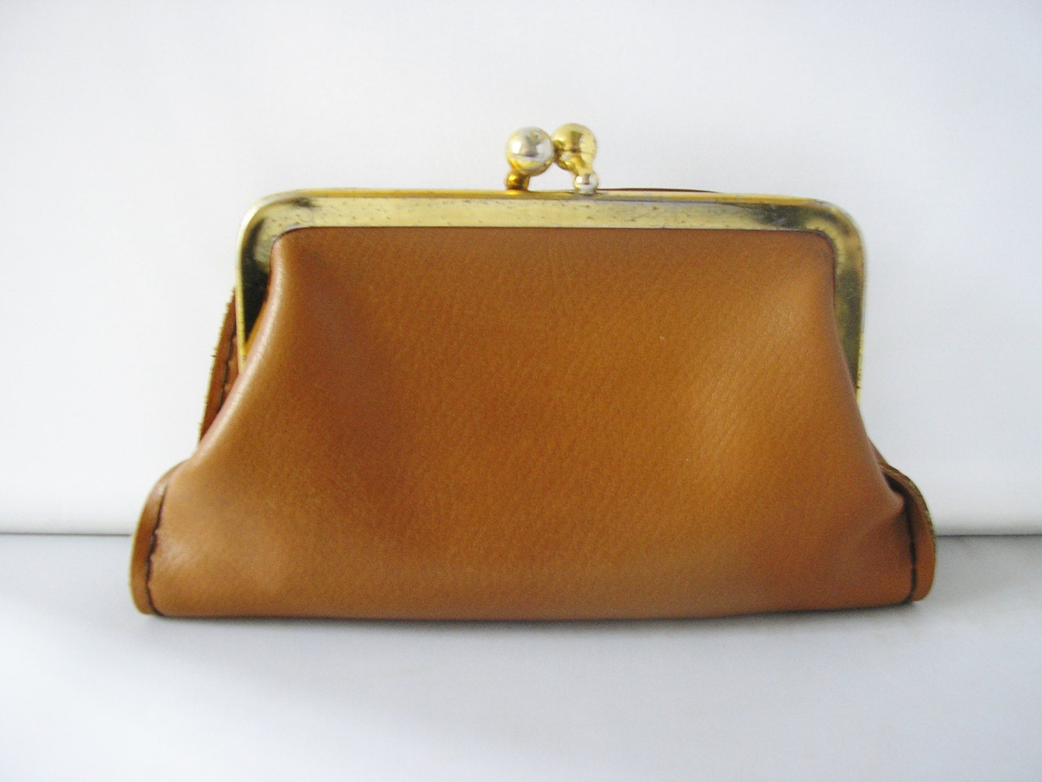 Vintage tan leather look purse coin change purse by TheIrishBarn