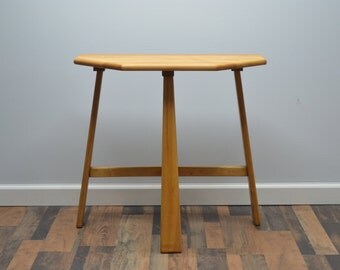 Items similar to Mid Century Modern Inspired Side Table on Etsy