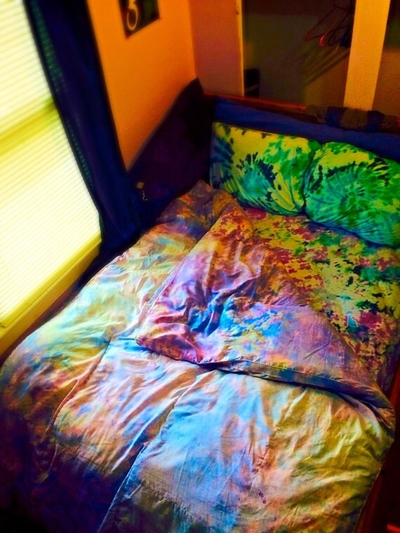 ShyStyle Handmade tye dye bedding sheets by Shystyle on Etsy