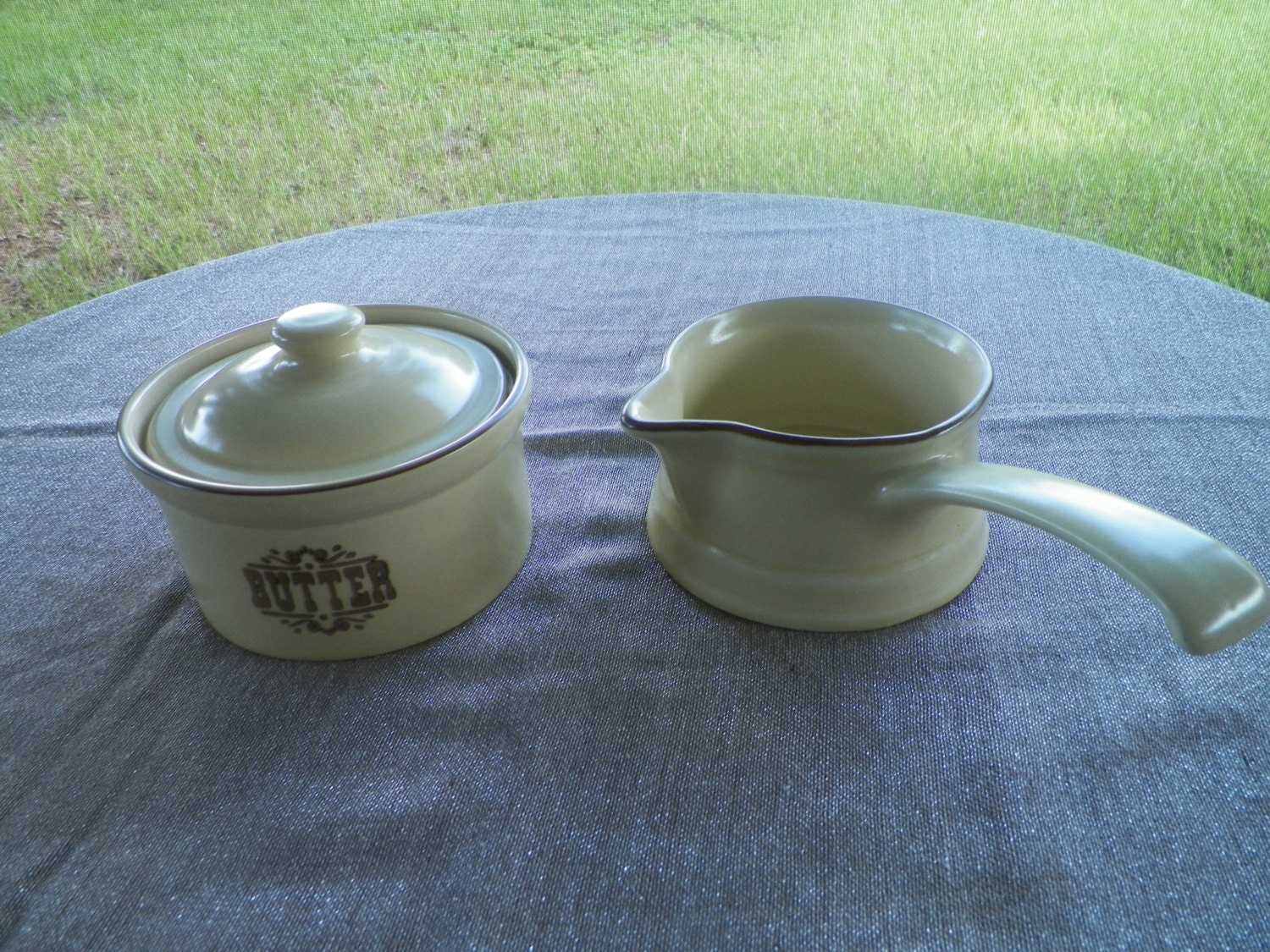 Pfaltzgraff Village Butter Tub With Lid And Gravy Ladle Haute Juice