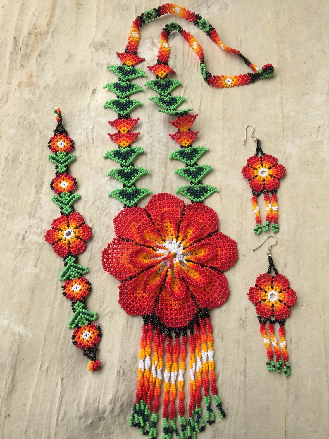 Huichol Beaded Flower Necklace Set Beaded By ArtesaniasBatyah