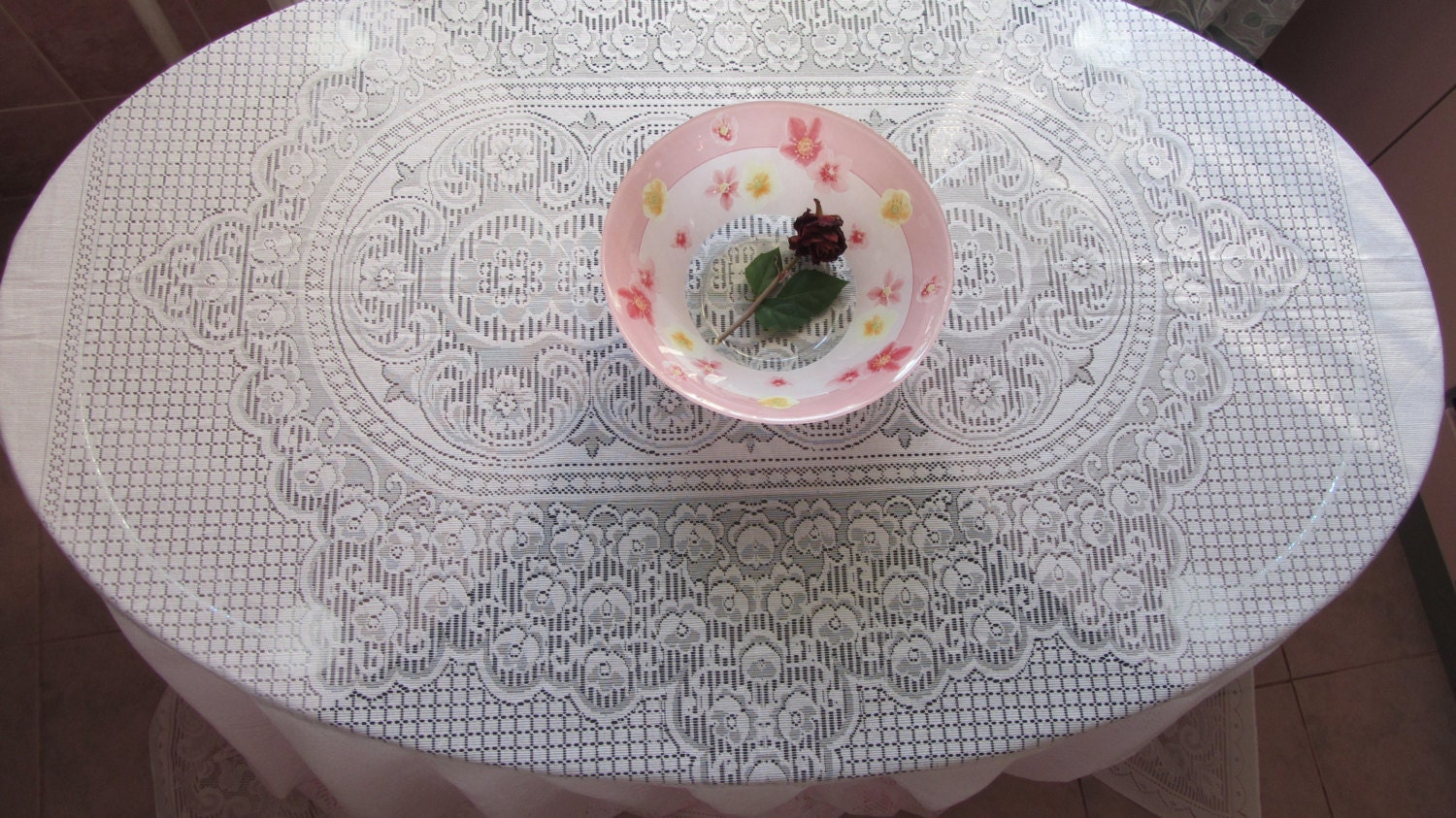 Pink Tablecloth, Polyester Tablecloth, Pink Polyester Table Throw, Pink Table Ru