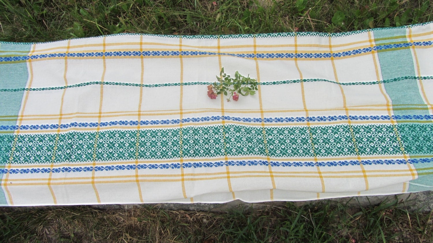 Vintage cotton tablecloth, White and green tablecloth with Ukrainians ornament,