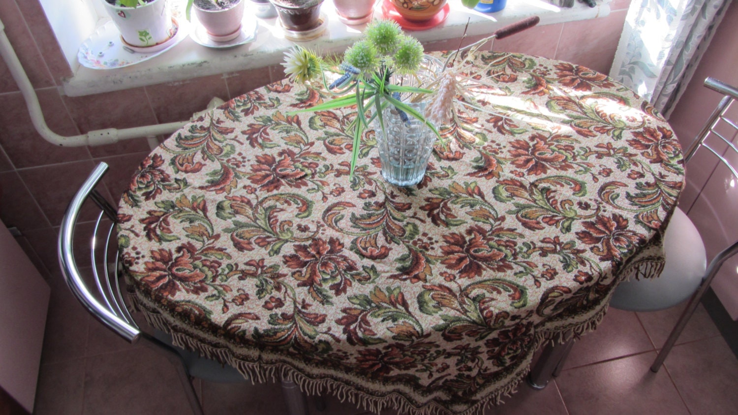 Vintage Germany Square Tablecloth, fringe edges, Wall Decor Carpet, German Decor
