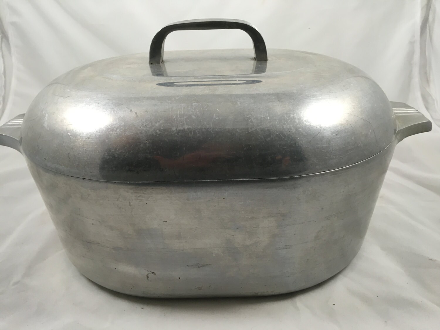 Wagner Ware Sidney O Magnelite Cast Aluminum Dutch Oven