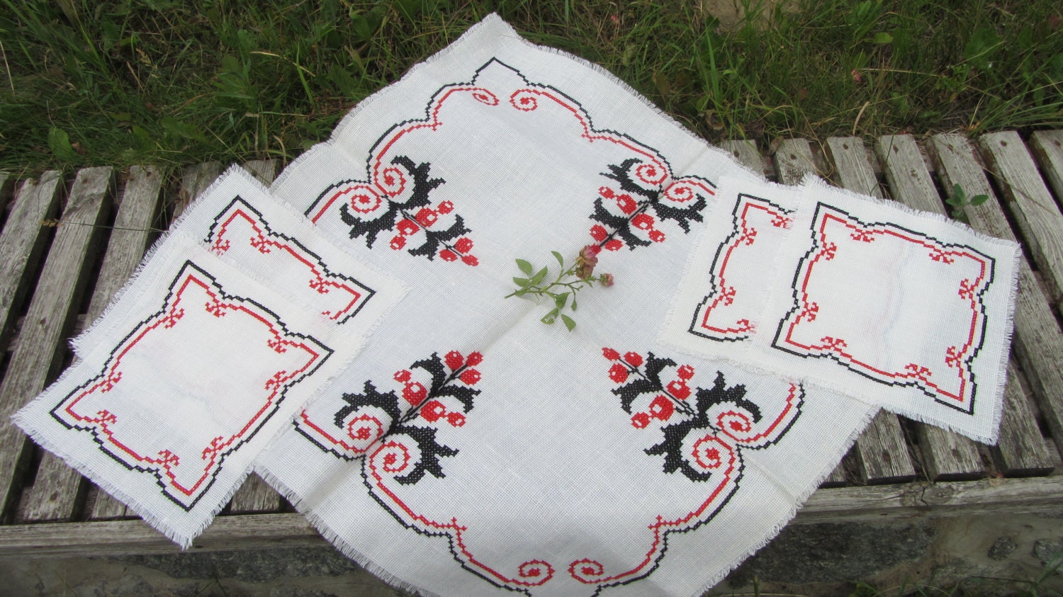 Vintage Handmade TableCloth Cross Stitch, Needlepoint, with diametrical ornament
