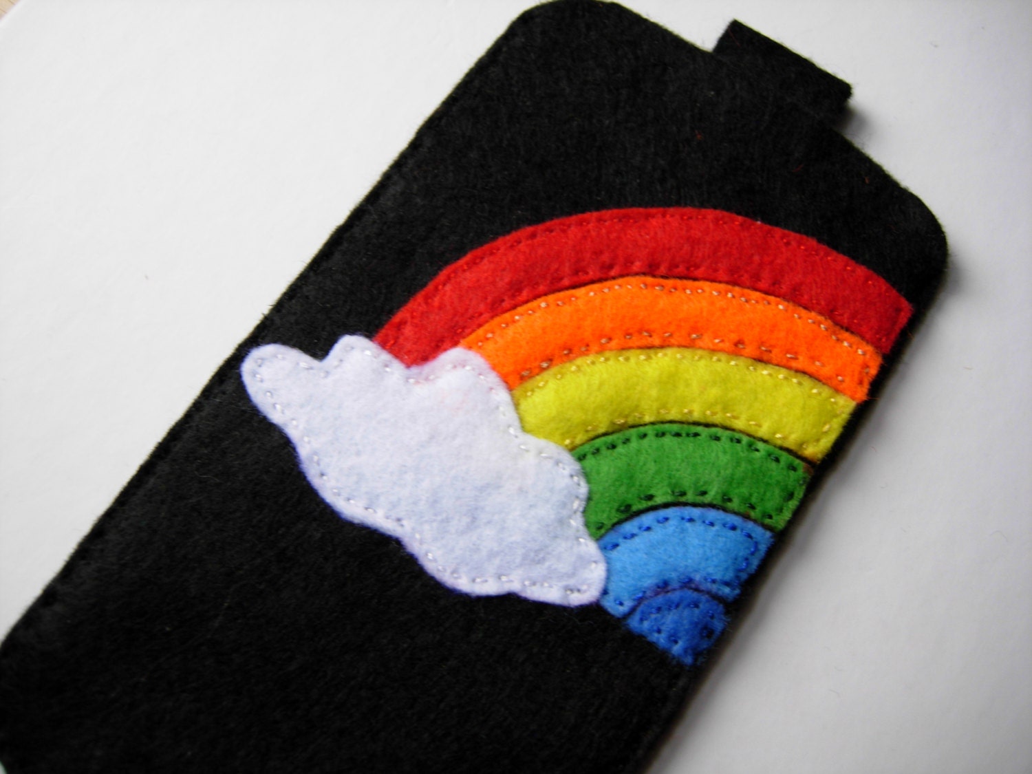 How to Make a Felt Phone Case How to Make a Felt Phone Case