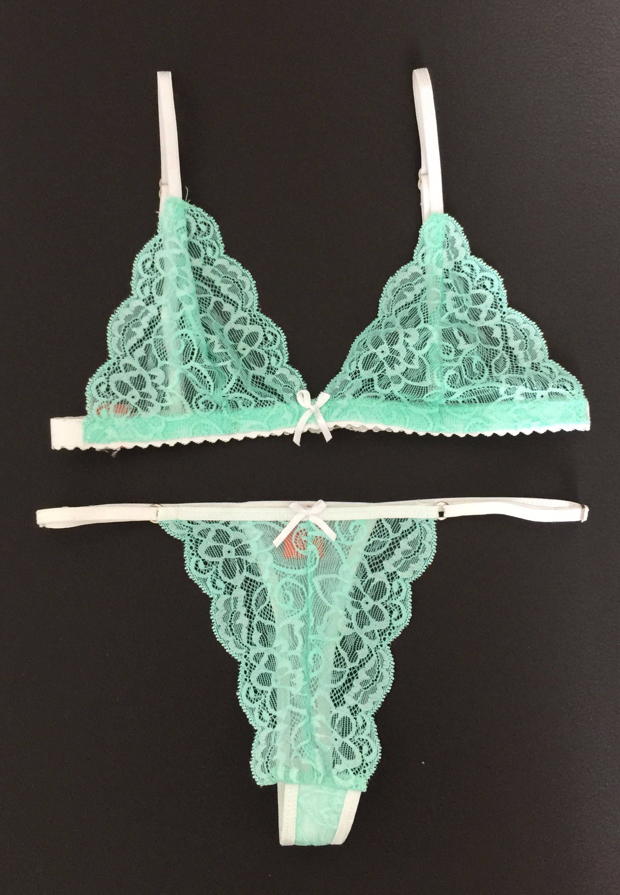 Delicate And Elegant Lace Lingerie Set With Thong Mint Green