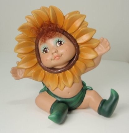 Sunflower Baby Hands Up - Ceramic Home Decor