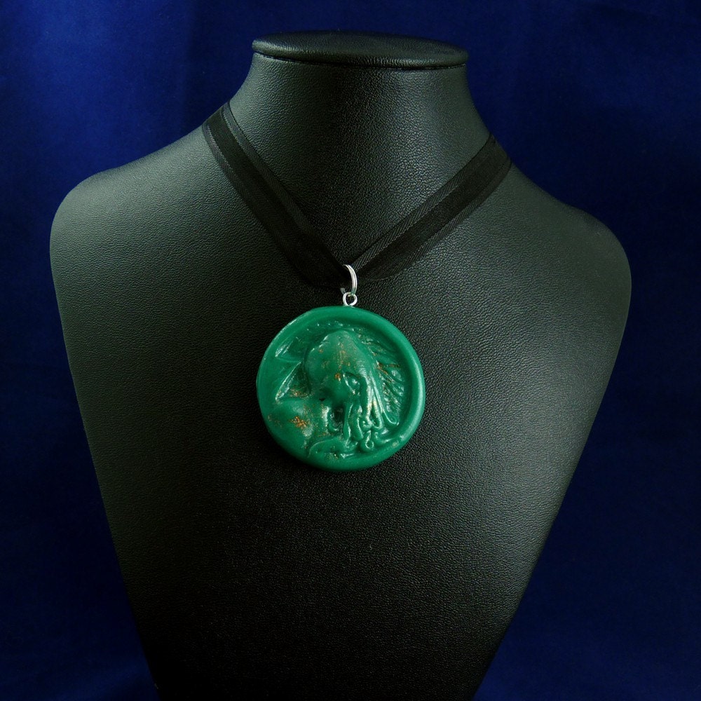 Jade Cthulhu Cameo Necklace - Polymer Clay Jewelry