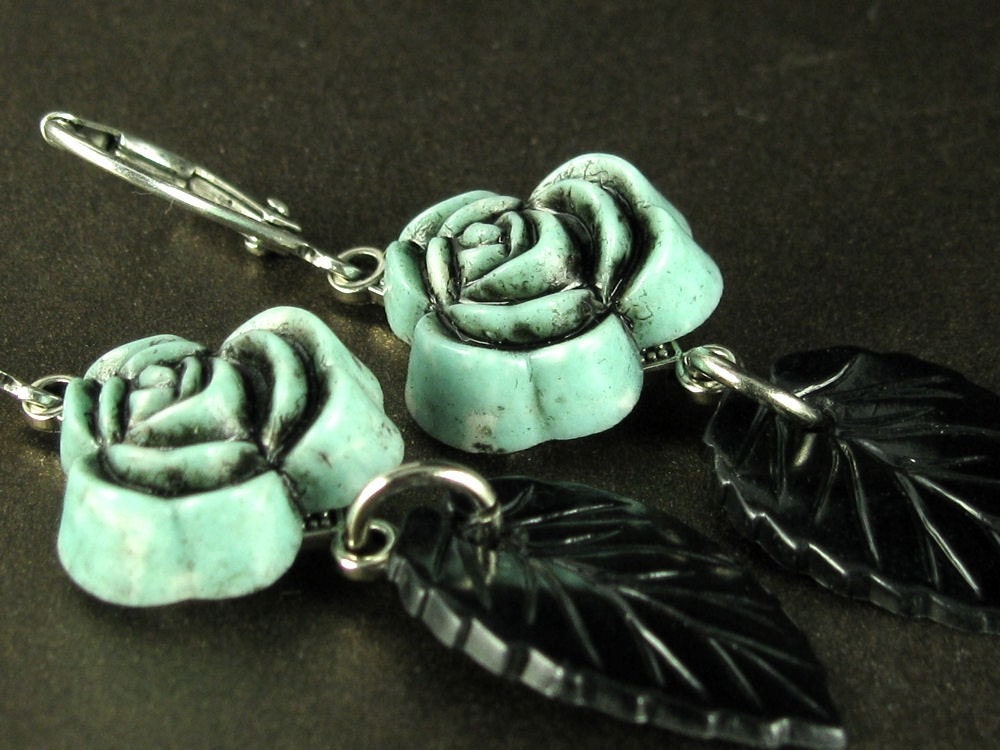 Turquoise Flower Leaf Dangle Earrings