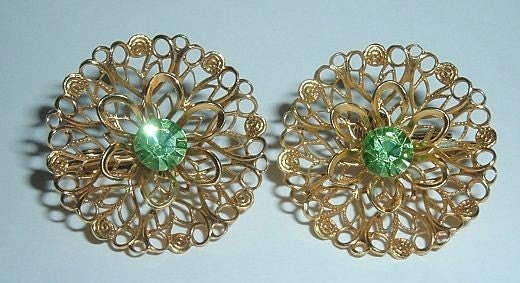 Vintage Green Rhinestone and Goldtone Filigree Flower Clip Earrings