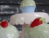 Pottery Cupcake - Strawberry Mint