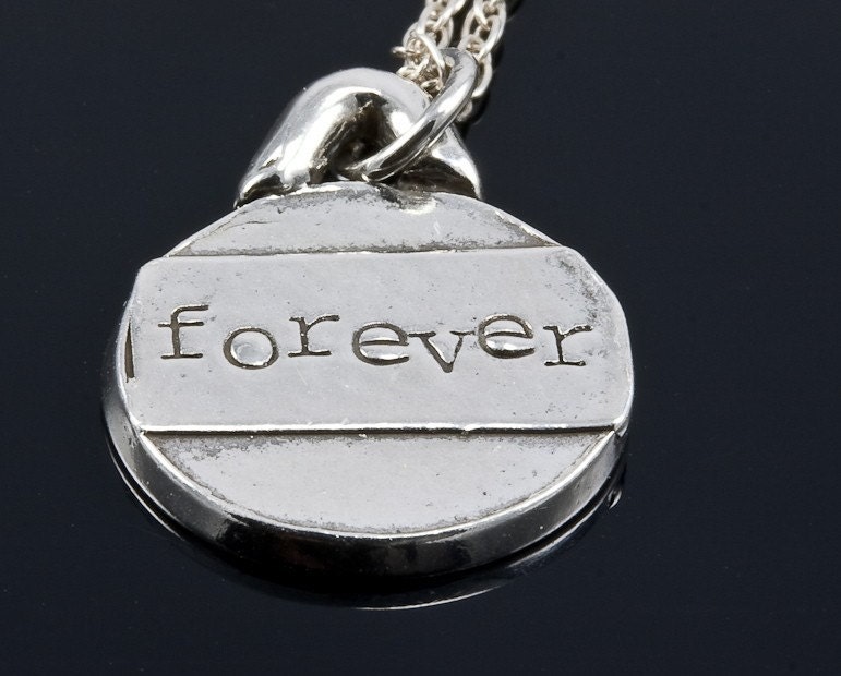 FOREVER pendant necklace in fine silver