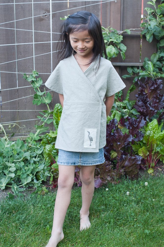jacket/top organic cotton/hemp Aline girls block printed heron (size 6/7/8 in olivine) LAST ONE