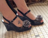 Kat - Ruffle Shoe Clip Set