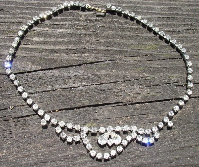 Vintage Rhinestone Choker Necklace Beautiful Swag
