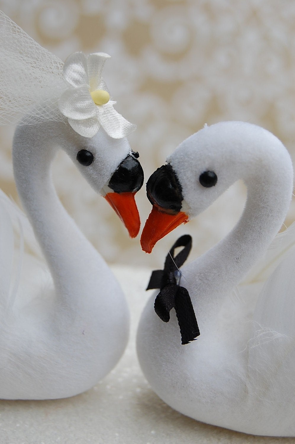 Swan Wedding Cake Topper : The Gracefull Bride and Groom