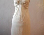 Vintage stretch slip. Carmel GOODNESS