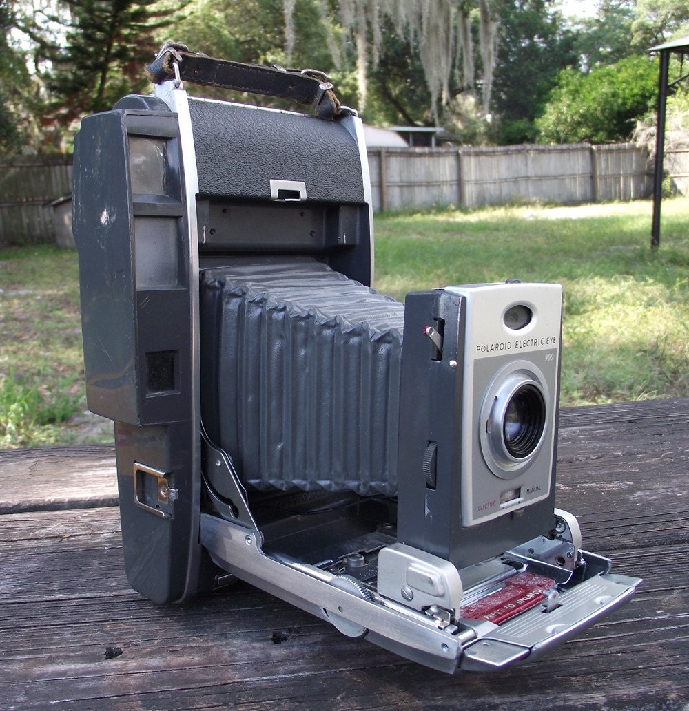 Polaroid Model 900 Electric Eye Land Camera 1960s
