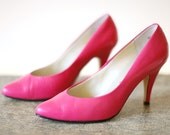 Vintage 1980s CLOCKING OUT Hot Pink Stiletto Heels 6 W