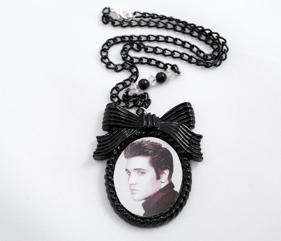 Elvis Custom Resin Portrait Necklace