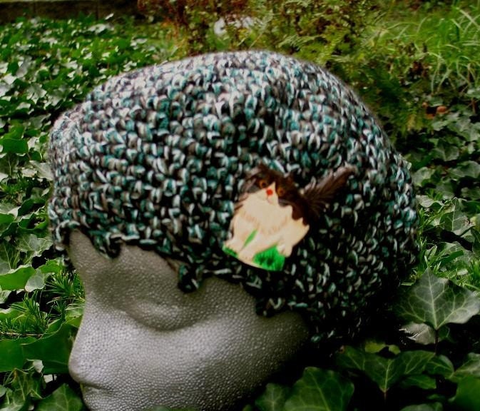 2007 SUPER SALE - PROMPTON LAKE BERET .  .  in Greens White and Black